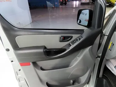 Hyundai Starex 2019, 157872 км, за 10994.02 USD - фото 12