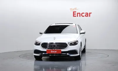 Mercedes-Benz E-Class 2023, 32929 км, за 31060.74 USD