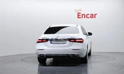 Mercedes-Benz E-Class 2023, 32929 км, за 31060.74 USD