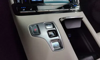 Hyundai Grandeur 2022, 38072 км, за 16612.39 USD - фото 9