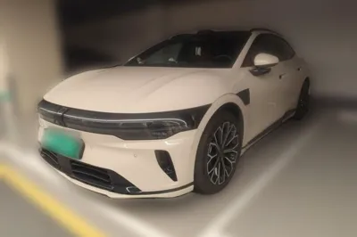 Zeekr 007GT · 2025 год