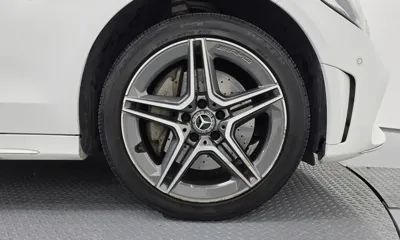 Mercedes-Benz C-Class 2020, 71555 км, за 19469.94 USD - фото 21