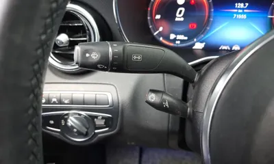 Mercedes-Benz C-Class 2020, 71555 км, за 19469.94 USD - фото 30