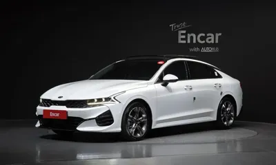 Kia K5 · 2021 год