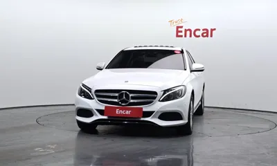 Mercedes-Benz C-Class 2018, 43714 км, за 16690.92 USD