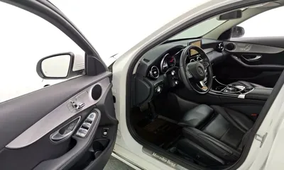 Mercedes-Benz C-Class 2018, 43714 км, за 16690.92 USD - фото 10