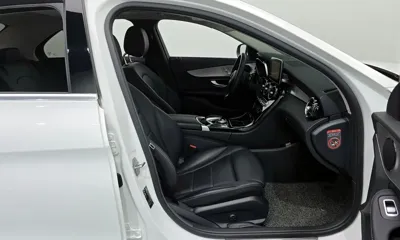 Mercedes-Benz C-Class 2018, 43714 км, за 16690.92 USD - фото 11