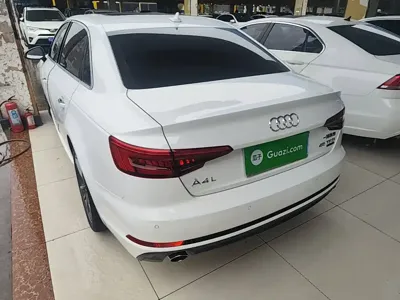 Audi A4L 2017, 100200 км, за 12992.69 USD