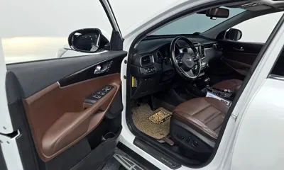Kia Sorento 2016, 83695 км, за 10634.11 USD - фото 10