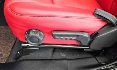 Jeep Wrangler 2021, 45166 км, за 26906.92 USD - фото 26
