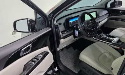 Kia Canival 2023, 67866 км, за 19815 USD - фото 11