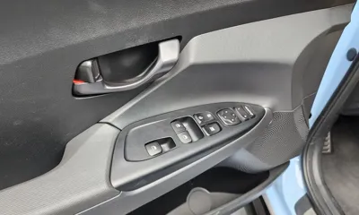 Hyundai Veloster 2019, 84424 км, за 8407.77 USD - фото 18