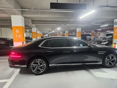 Genesis G90 2025, 5000 км, за 53396.59 USD