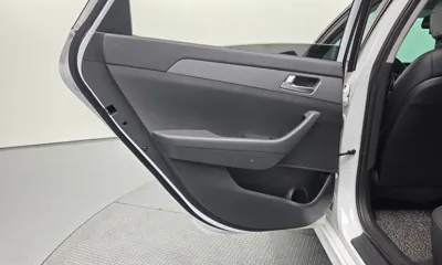 Hyundai Sonata 2019, 84318 км, за 8861.76 USD - фото 25