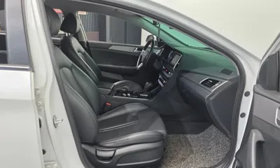 Hyundai Sonata 2019, 84318 км, за 8861.76 USD - фото 26