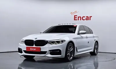 BMW 5-Series · 2018 год