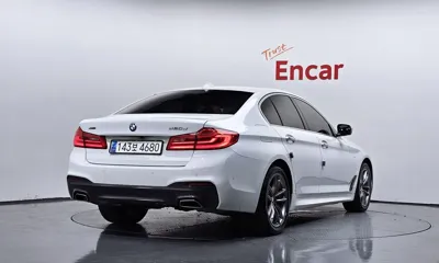 BMW 5-Series 2018, 127198 км, за 15960.92 USD