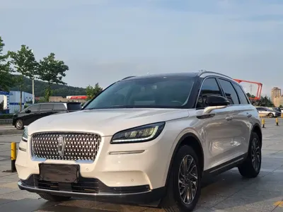 Lincoln Corsair · 2022 год