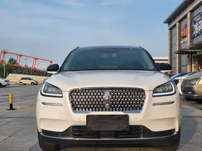 Lincoln Corsair 2022, 90000 км, за 14586.91 USD