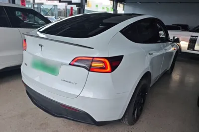 Tesla Model Y 2022, 29800 км, за 27872 USD - фото 6