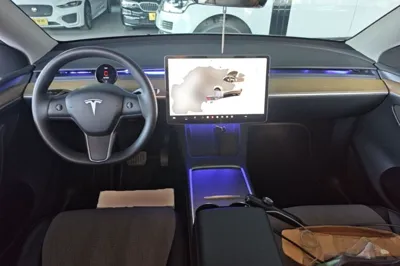 Tesla Model Y 2022, 29800 км, за 27872 USD - фото 17