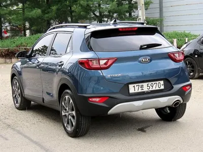 Kia Stonic 2019, 70072 км, за 8013.03 USD