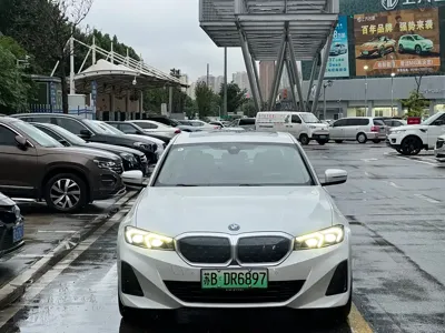 BMW i3 2022, 40000 км, за 18953.09 USD