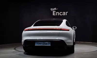 Porsche Taycan 2024, 19059 км, за 89857.93 USD