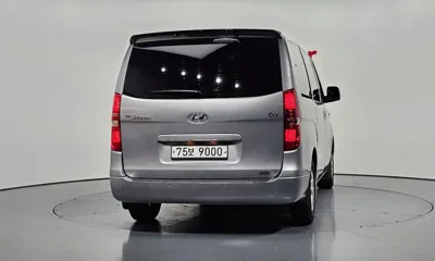 Hyundai Starex 2013, 95503 км, за 5710.91 USD