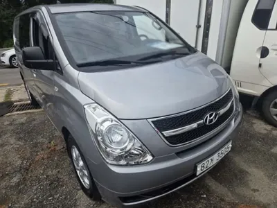 Hyundai Starex 2012, 137000 км, за 3818.03 USD