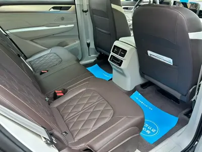 Volkswagen Tavendor 2023, 1700 км, за 26485.65 USD