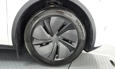 Tesla Model Y 2024, 40955 км, за 26632.8 USD