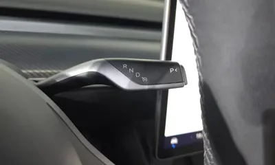 Tesla Model Y 2024, 40955 км, за 26632.8 USD - фото 9