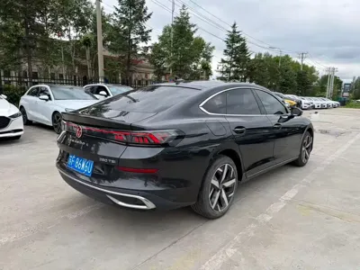 Volkswagen Lamando 2023, 62000 км, за 16792.23 USD