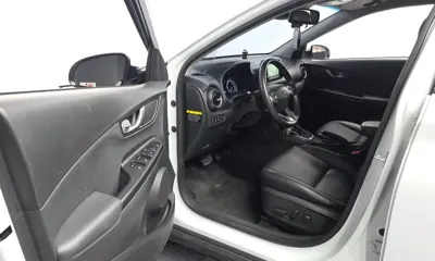 Hyundai Kona 2018, 131895 км, за 8139.61 USD - фото 10