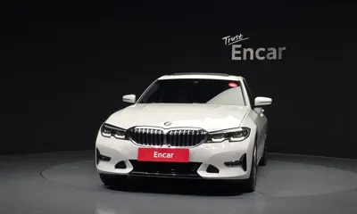 BMW 3-Series 2022, 66037 км, за 16738.87 USD