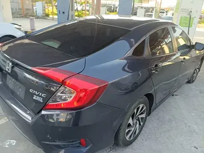 Honda Civic 2018, 90500 км, за 7752.17 USD