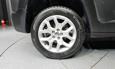 Jeep Renegade 2017, 82602 км, за 4807.45 USD