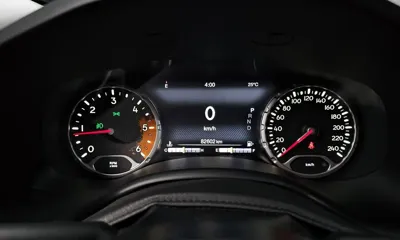 Jeep Renegade 2017, 82602 км, за 4807.45 USD - фото 8