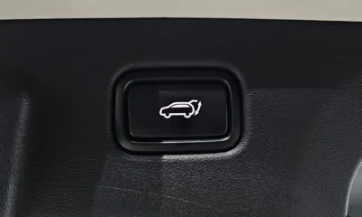 Kia EV6 2024, 51804 км, за 20022.1 USD - фото 35