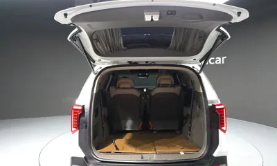 Kia Canival 2024, 9522 км, за 32493.11 USD - фото 20