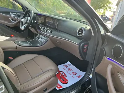 Mercedes-Benz E-Class 2019, 140000 км, за 26492.19 USD