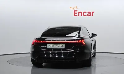 Audi e-tron GT 2022, 78198 км, за 49100.7 USD