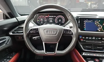 Audi e-tron GT 2022, 78198 км, за 49100.7 USD - фото 13