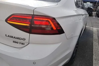 Volkswagen Lamando 2019, 81300 км, за 10092 USD - фото 9