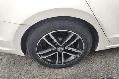 Volkswagen Lamando 2019, 81300 км, за 10092 USD - фото 11