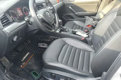 Volkswagen Lamando 2019, 81300 км, за 10092 USD - фото 17