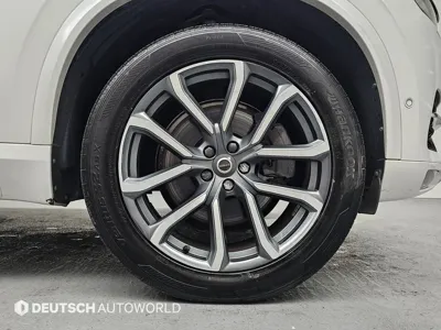 Volvo XC90 2017, 163188 км, за 16706.75 USD