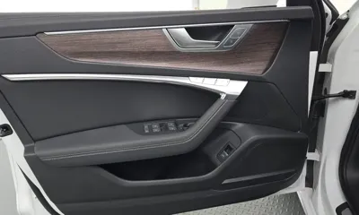 Audi A6 2023, 29287 км, за 26847.84 USD - фото 24