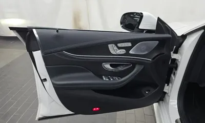 Mercedes-Benz CLS-Class 2023, 45091 км, за 36694.24 USD - фото 24